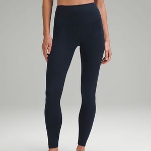 Lululemon True Navy Size 4 inseam 28